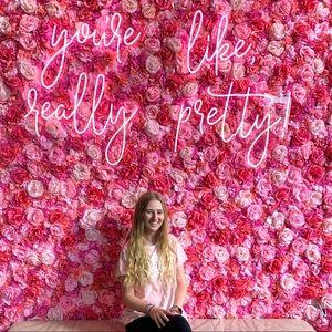 Meet your Posher, Lia